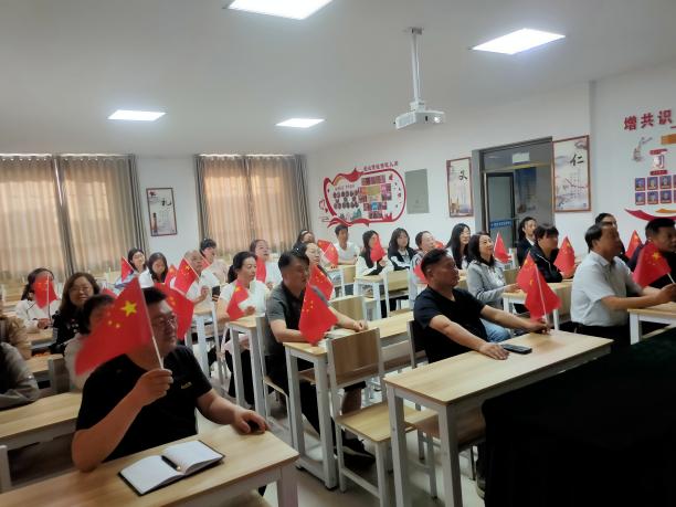 敦煌市建筑业协会党支部开展纪念抗战胜利80周年主题党日活动